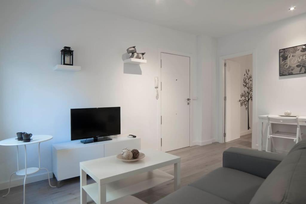 Moderno Apartamento En Plaza Merced Малага Экстерьер фото